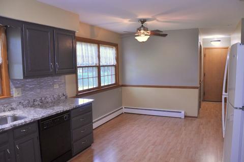 1440 Easy St, Elgin, IL 60123 photo 3