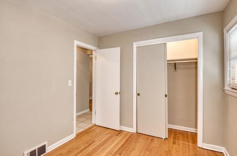 3801 N Hamlin Ave, Chicago, IL 60618 photo 8