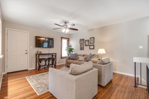 509 Jon Ln, Des Plaines, IL 60016 photo 5
