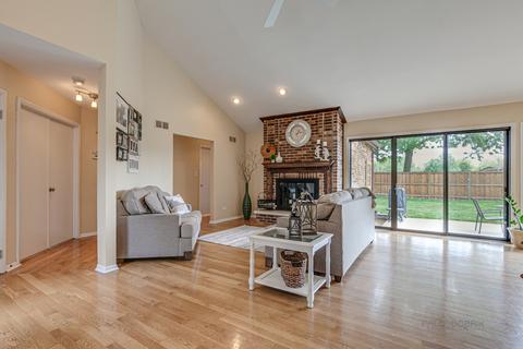 509 Jon Ln, Des Plaines, IL 60016 photo 7