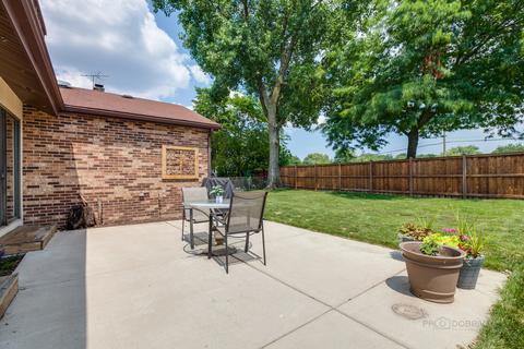 509 Jon Ln, Des Plaines, IL 60016 photo 2