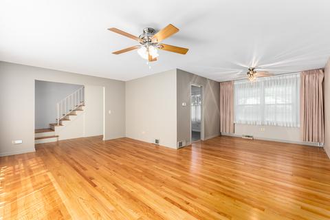 1187 Blackhawk Dr, Elgin, IL 60120 photo 4