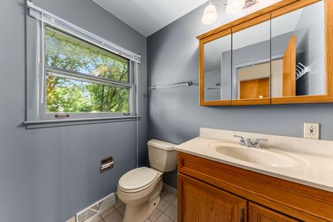 1187 Blackhawk Dr, Elgin, IL 60120 photo 15