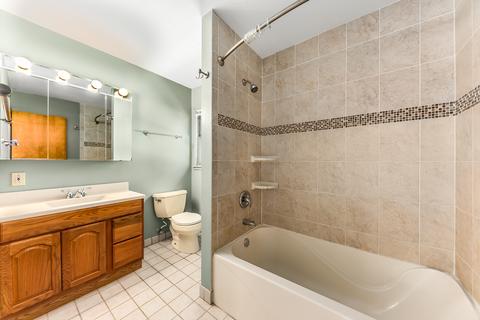 1187 Blackhawk Dr, Elgin, IL 60120 photo 18