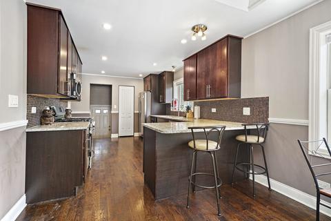 301 E 107th St, Chicago, IL 60628 photo 8