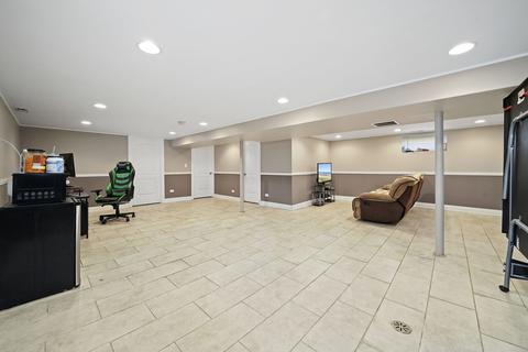 301 E 107th St, Chicago, IL 60628 photo 17