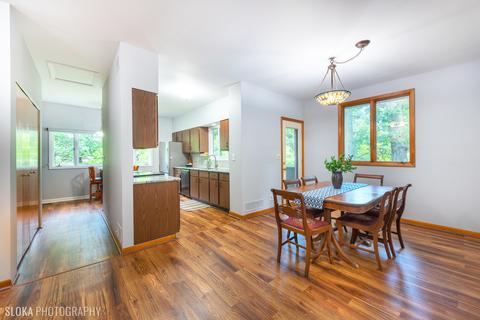 212 Hickory Rd, Oakwood Hills, IL 60013 photo 5