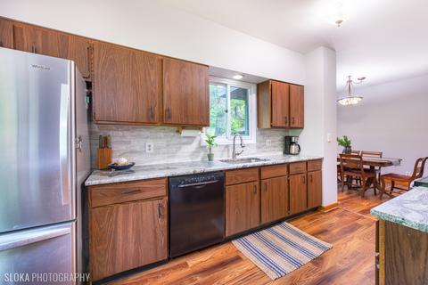 212 Hickory Rd, Oakwood Hills, IL 60013 photo 8