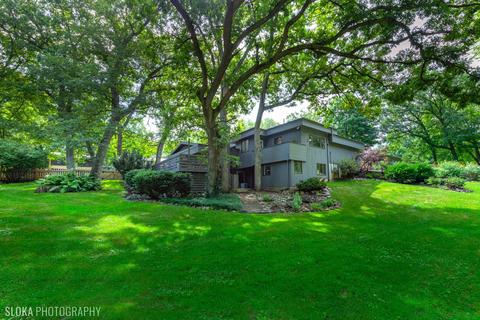 212 Hickory Rd, Oakwood Hills, IL 60013 photo 2