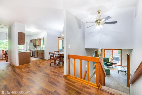 212 Hickory Rd, Oakwood Hills, IL 60013 photo 4