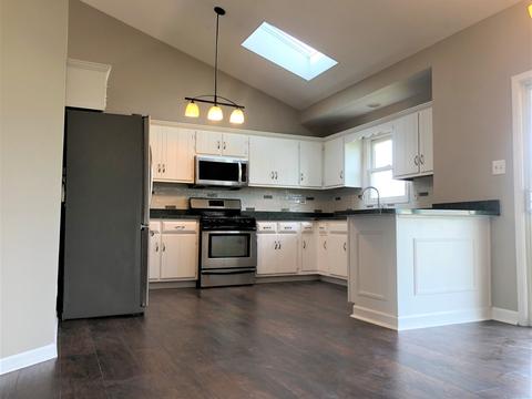 2110 Lolo Pass Dr, Plainfield, IL 60586 photo 2