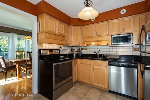 217 W Harrison Ave, Wheaton, IL 60187 photo 12