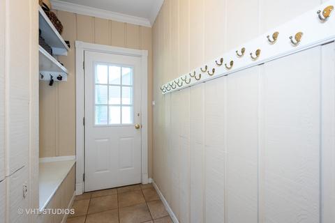 217 W Harrison Ave, Wheaton, IL 60187 photo 10