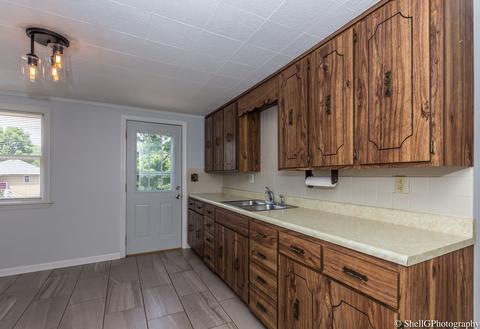 320 E 14th St, Lockport, IL 60441 photo 18