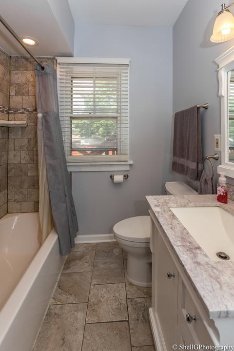 320 E 14th St, Lockport, IL 60441 photo 13
