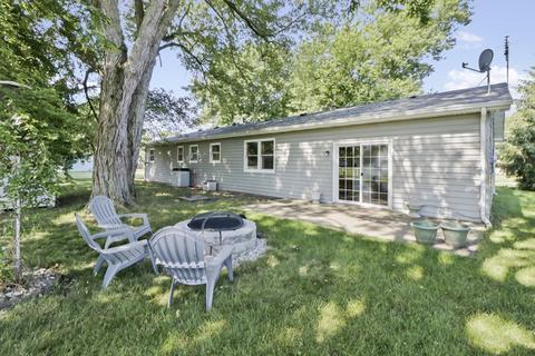 125 Mapleleaf Dr, Catlin, IL 61817 photo 4