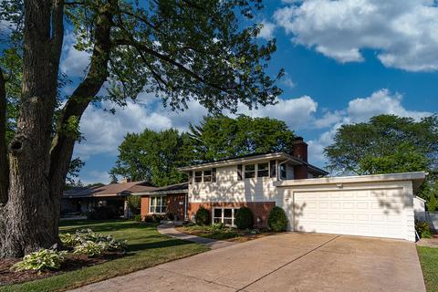 220 Alschuler Dr, Aurora, IL 60506 photo 3