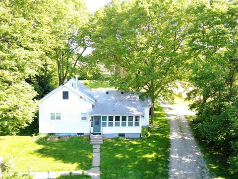 425 E Southmor Rd, Morris, IL 60450 photo 2