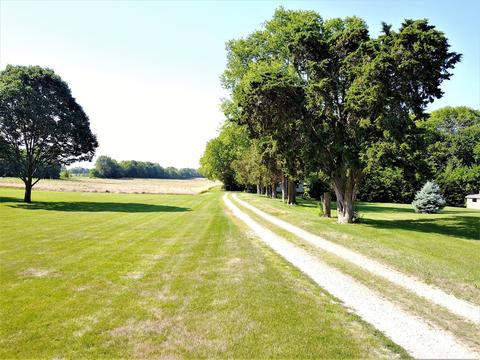 425 E Southmor Rd, Morris, IL 60450 photo 14