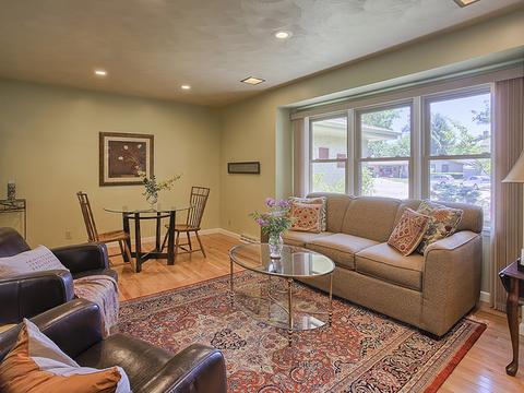 5 Canterbury Ct, Champaign, IL 61821 photo 6