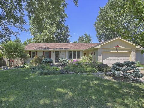 5 Canterbury Ct, Champaign, IL 61821 photo 1