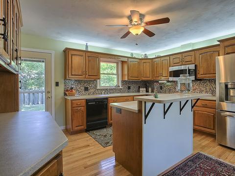 5 Canterbury Ct, Champaign, IL 61821 photo 9