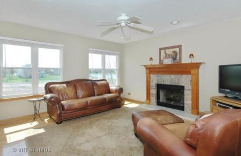 432 Sundance Dr, Bartlett, IL 60103 photo 3