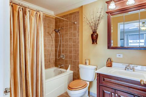 1302 Pershing Ave, Wheaton, IL 60189 photo 14