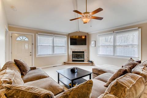 1302 Pershing Ave, Wheaton, IL 60189 photo 9