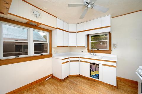 216 E North Ave, Elmhurst, IL 60126 photo 11