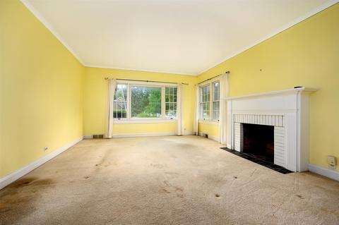 216 E North Ave, Elmhurst, IL 60126 photo 3