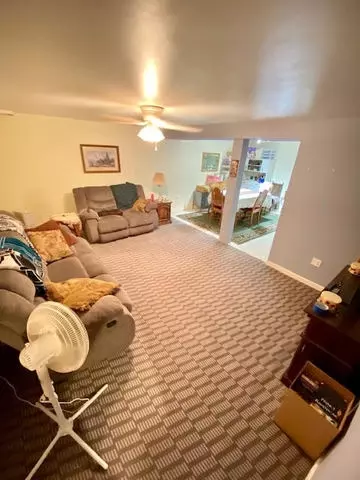 909 Logan Ave, Elgin, IL 60120 photo 11