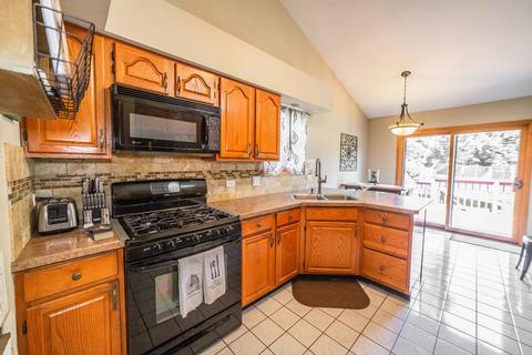 3202 Biscayne Rd, Mchenry, IL 60050 photo 9