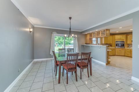 422 Elm St, Elgin, IL 60123 photo 7