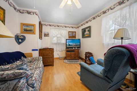 711 E Prairie St, Plano, IL 60545 photo 9