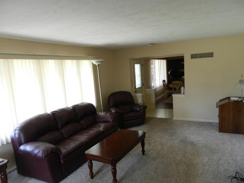 650 E 1st St, El Paso, IL 61738 photo 6