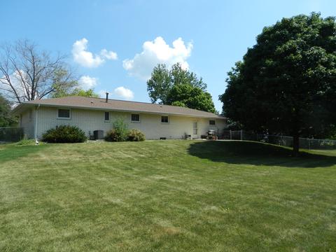 650 E 1st St, El Paso, IL 61738 photo 3