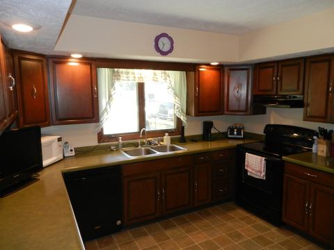650 E 1st St, El Paso, IL 61738 photo 8