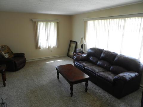 650 E 1st St, El Paso, IL 61738 photo 5