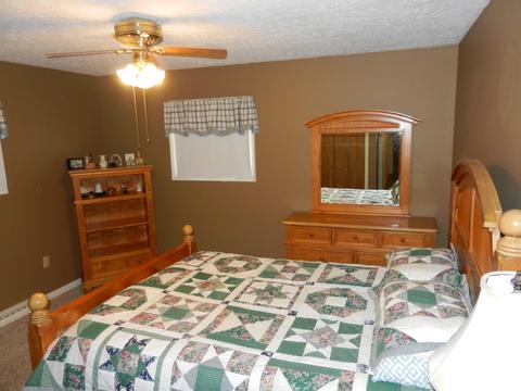650 E 1st St, El Paso, IL 61738 photo 10