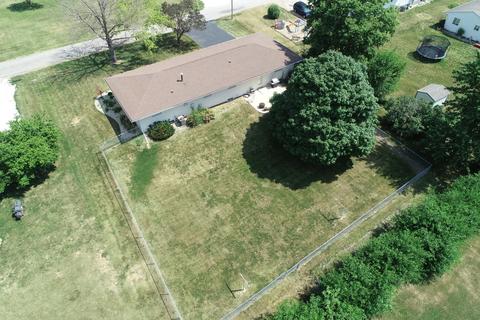 650 E 1st St, El Paso, IL 61738 photo 18