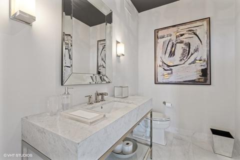 21 E Huron St #3804, Chicago, IL 60611 photo 17
