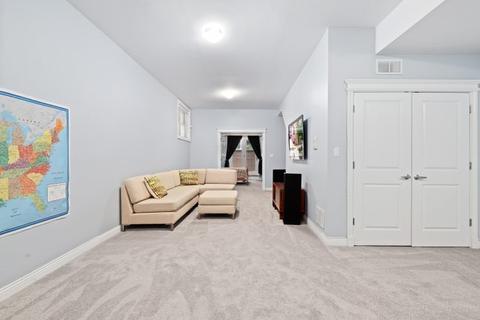 3644 N Damen Ave #1, Chicago, IL 60618 photo 15