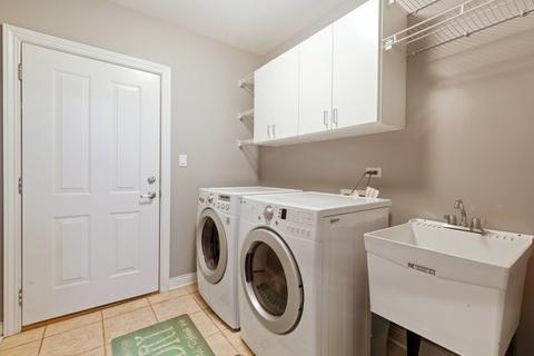 3644 N Damen Ave #1, Chicago, IL 60618 photo 22