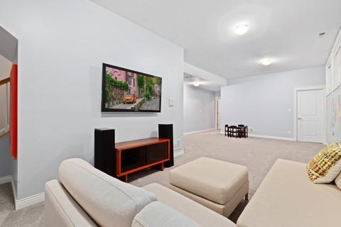 3644 N Damen Ave #1, Chicago, IL 60618 photo 14