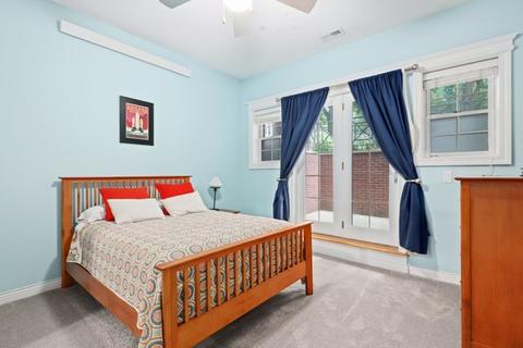 3644 N Damen Ave #1, Chicago, IL 60618 photo 19
