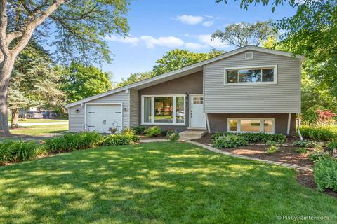 822 Cadillac Dr, Wheaton, IL 60187 photo 1