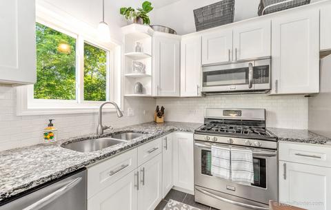 822 Cadillac Dr, Wheaton, IL 60187 photo 9