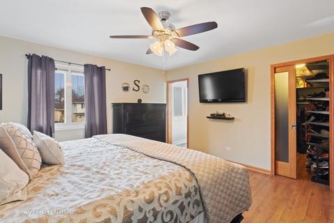 551 Debra Dr, Des Plaines, IL 60016 photo 12