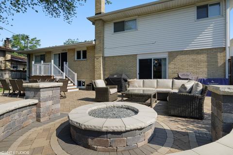 551 Debra Dr, Des Plaines, IL 60016 photo 22